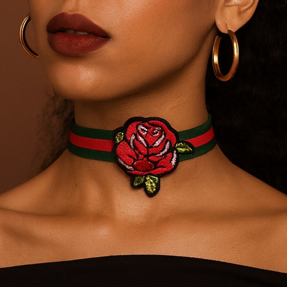 NWT  Embroidered Rose Flower Choker Necklace Fashion Jewelry